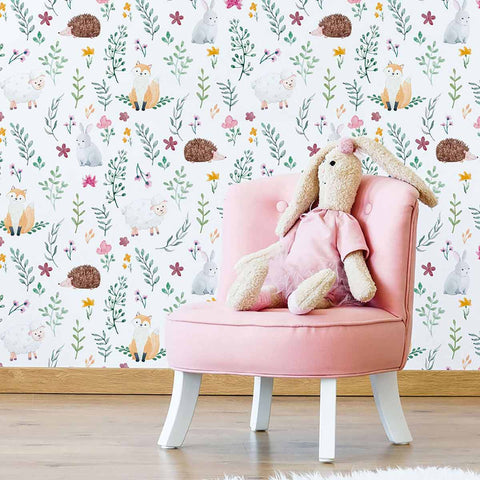 Lambs, cubs, bunnies and baby porcupines strike the cutest poses in this delightful kids’ room wallpaper that also features a variety of botanical elements. This fresh, fun design is not only a great fit for your little one’s bedroom, it’ll even tempt you to try it out in other areas of the house! Multicolored flowers and foliage give it a peppy springtime feel, while a latex coating tops things off with a nice matte finish.