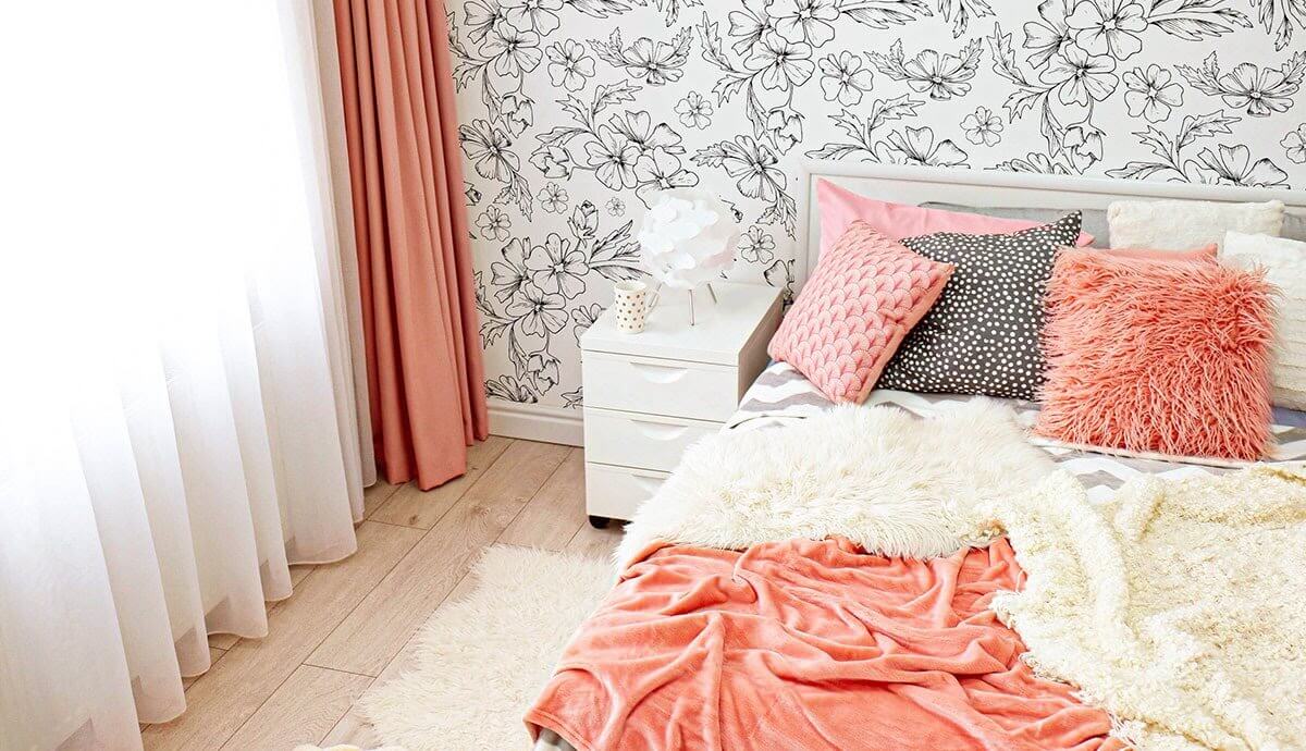 How To Choose Romantic Wallpaper For Your Bedroom